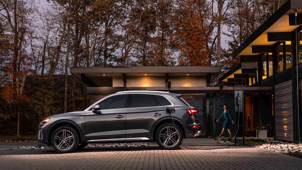 Left profile view of an Audi q8 vehicle parked.