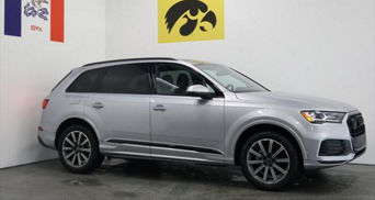2022 Audi Q7 45 Premium Plus 