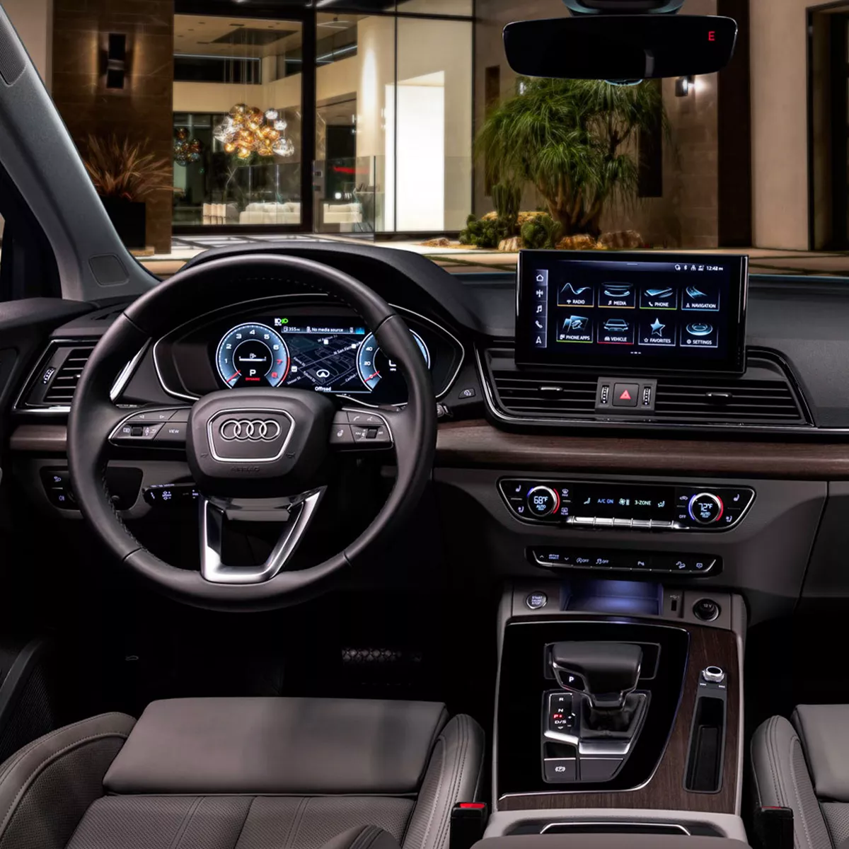 Interior dashboard shot of the 2025 Audi Q5.