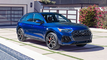 Side profile view of an Audi Q5. 