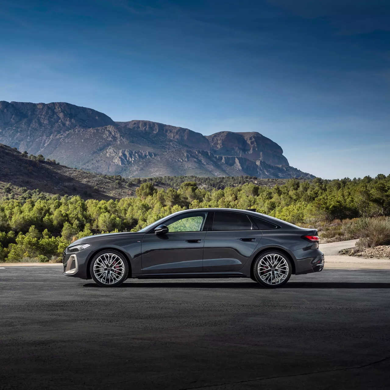 What is Traditional Vehicle Financing for a Audi A5?