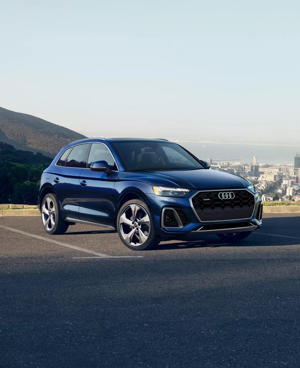 Volkswagen Tiguan vs. Audi Q5: Specs and Performance