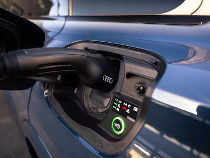 Q6 e-tron charging