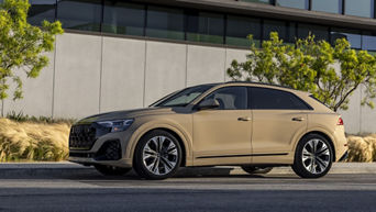 Side view of a 2025 Audi Q8