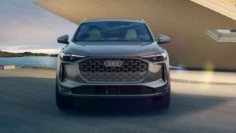Three quarter profile view of an Audi All-new Q5 parked.