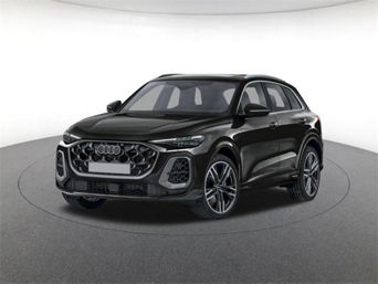 Three-quarter view of an Audi Q5 Premium parked.
