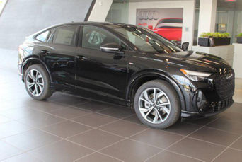 Side view of a 2024 Audi Q4 Sportback e-tron