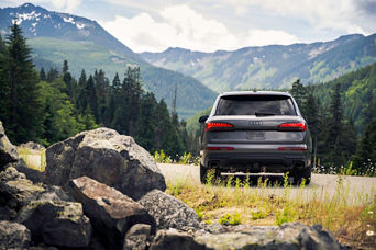 2025 Q7 PREMIUM   AWD: Lease for $889 per month for 36 with $7,450 due at signing  