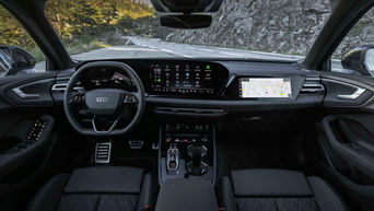 RS 5 media display