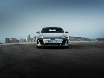 Q6 etron  front view on the road