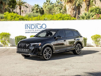 Pre-Owned 2025 Audi Q7 front facing
