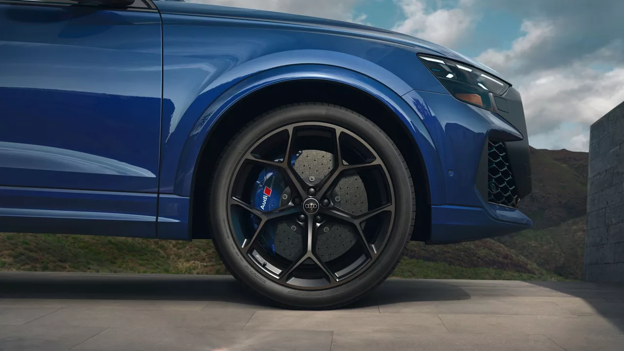 The wheel of the 2026 Audi RS Q8