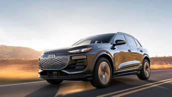 2025 Q6 e-tron Premium Gray
