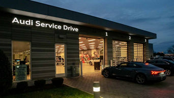 Front Portrait of the Audi Service Center.
