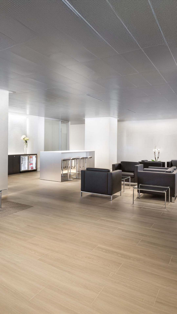 Sewell Audi Sugar Land customer lounge.