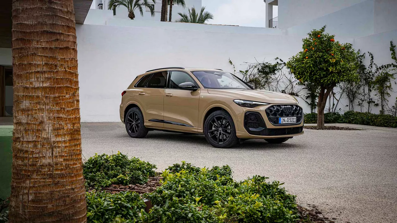 Q5 Suv Parked
