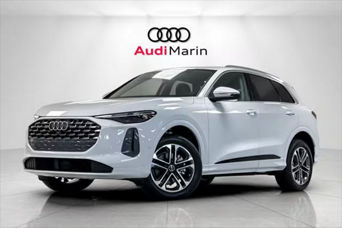 front facing 2025 Audi Q5 in a showroom